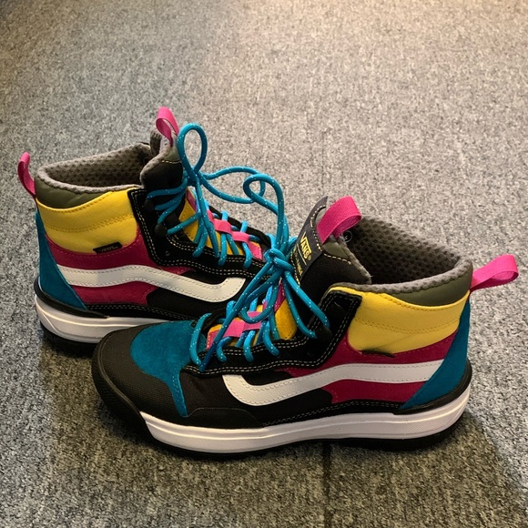 Vans Ultrarange Exo Hi Mte - Picture 3 of 5